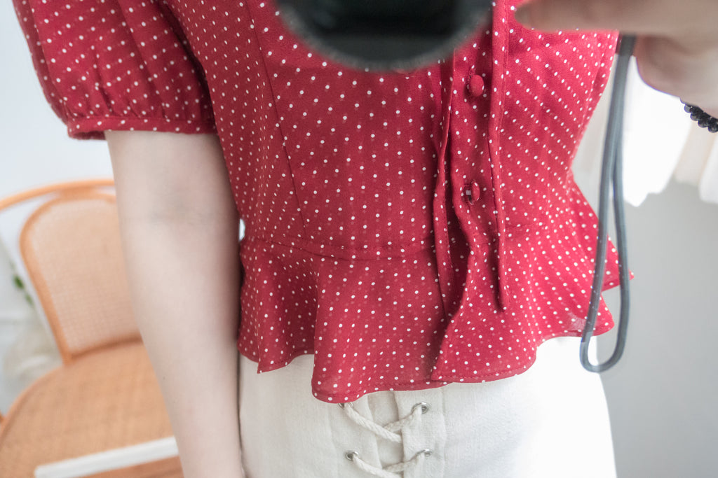 立體荷葉圓點波浪尾, Blouse/ L002