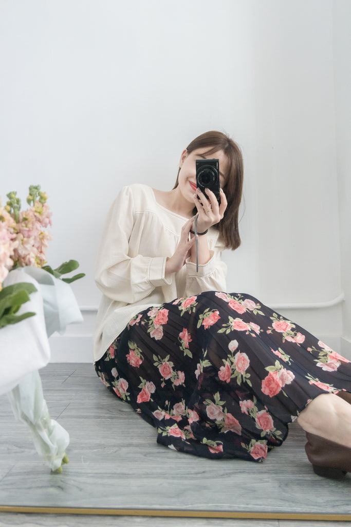 Passionate Rose 深藍色玫瑰印花層次感百褶裙, Skirt/ SK8349