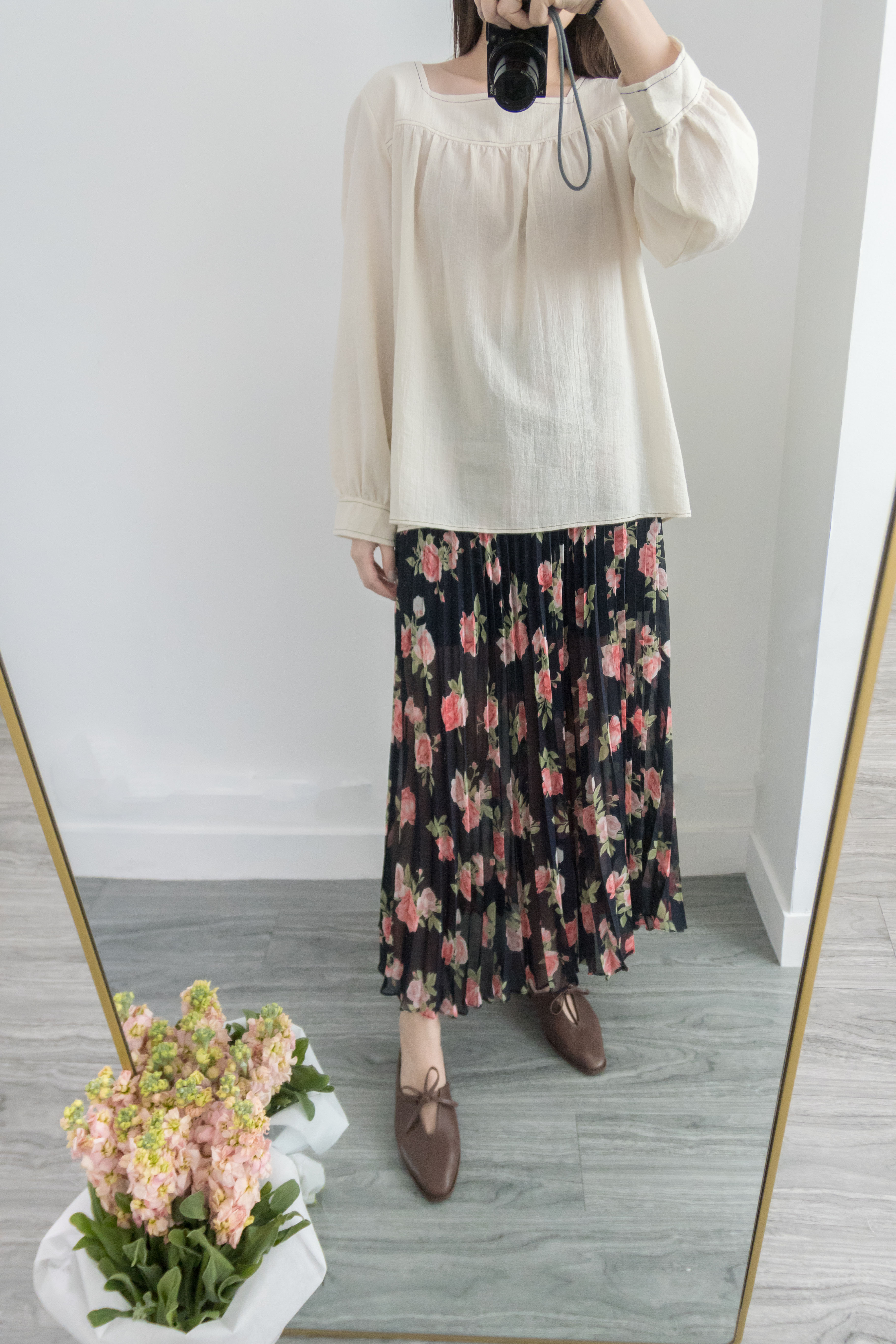 Passionate Rose 深藍色玫瑰印花層次感百褶裙, Skirt/ SK8349