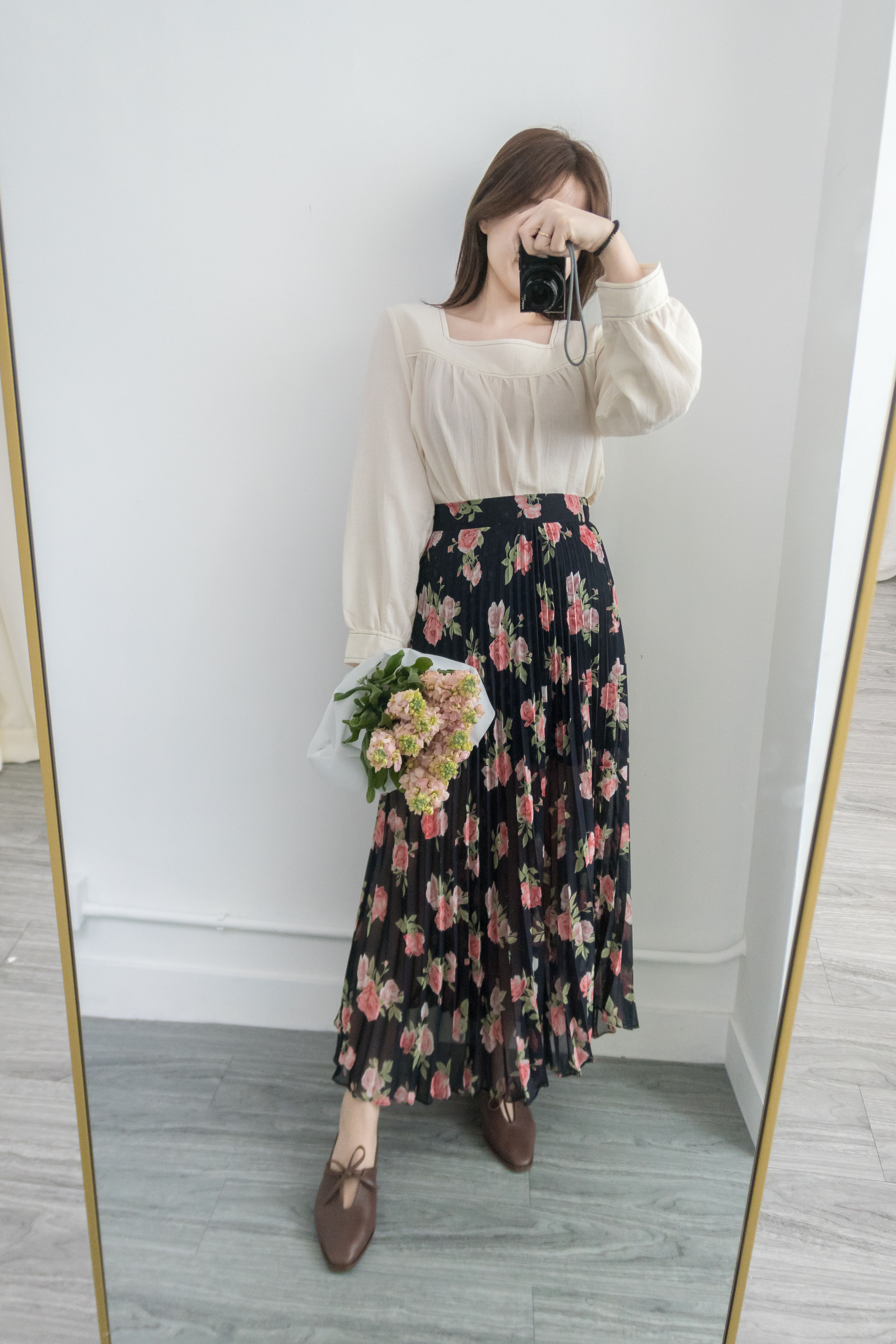 Passionate Rose 深藍色玫瑰印花層次感百褶裙, Skirt/ SK8349