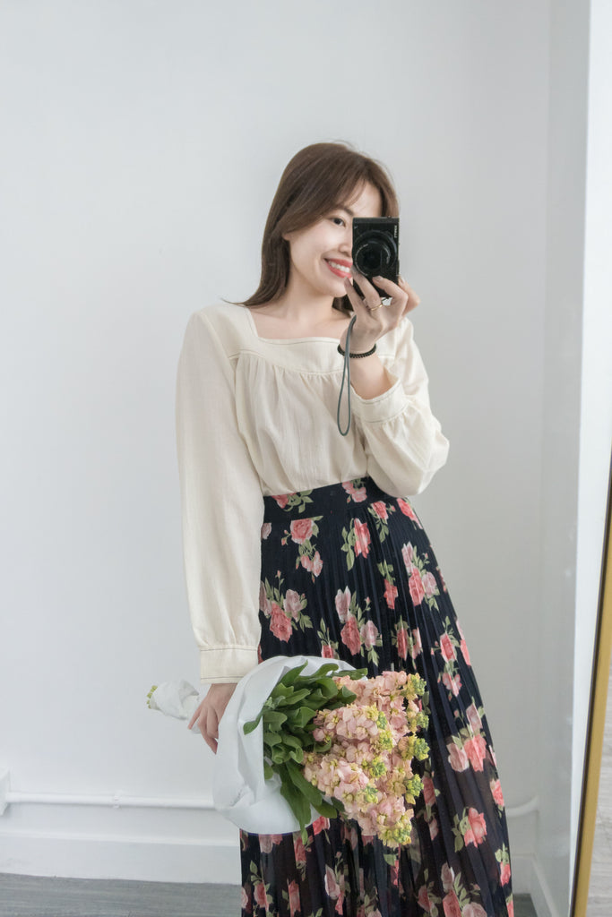 Passionate Rose 深藍色玫瑰印花層次感百褶裙, Skirt/ SK8349