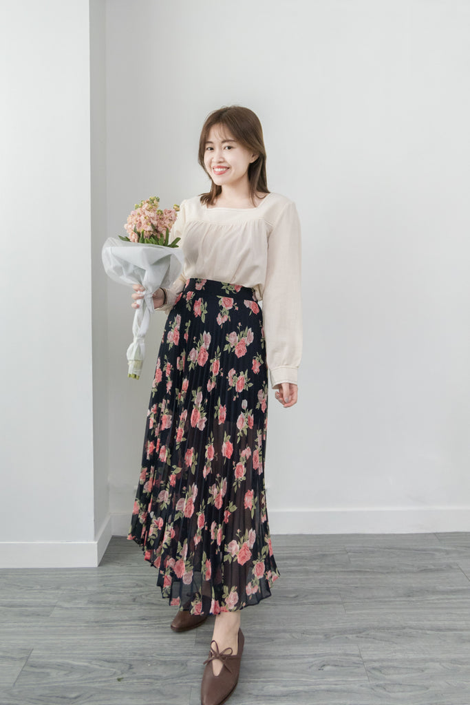 Passionate Rose 深藍色玫瑰印花層次感百褶裙, Skirt/ SK8349
