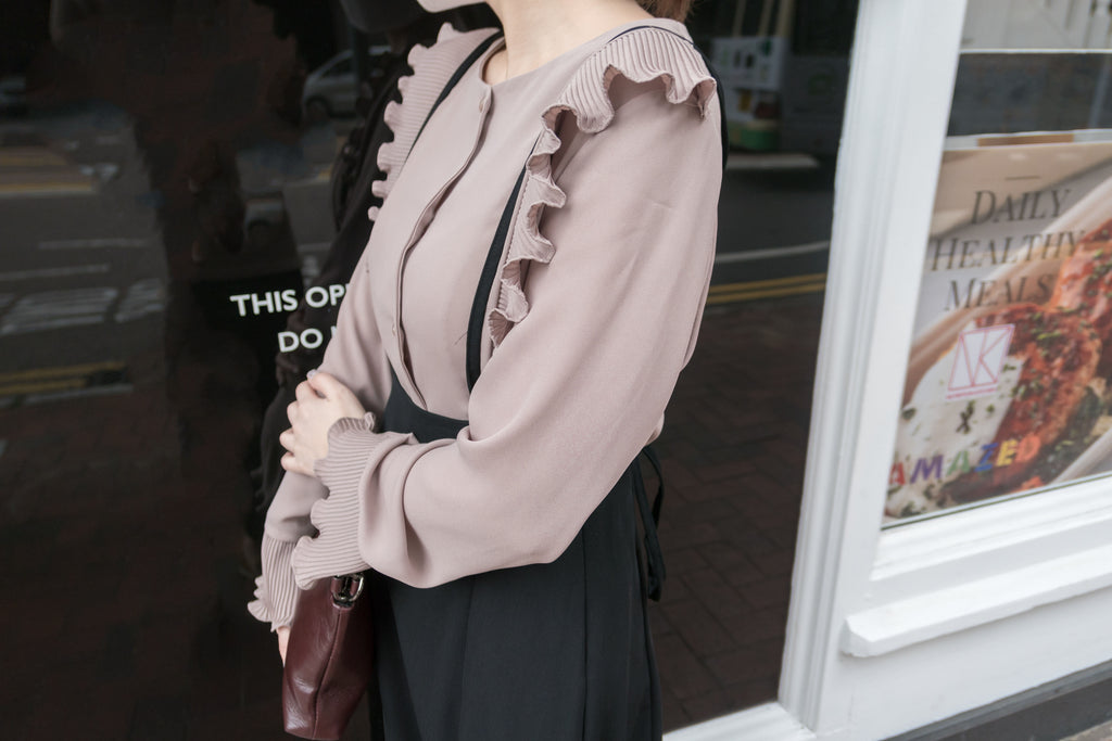 Ruffle 粉杏雪紡百褶波浪衫身手袖, Blouse/ BU8623