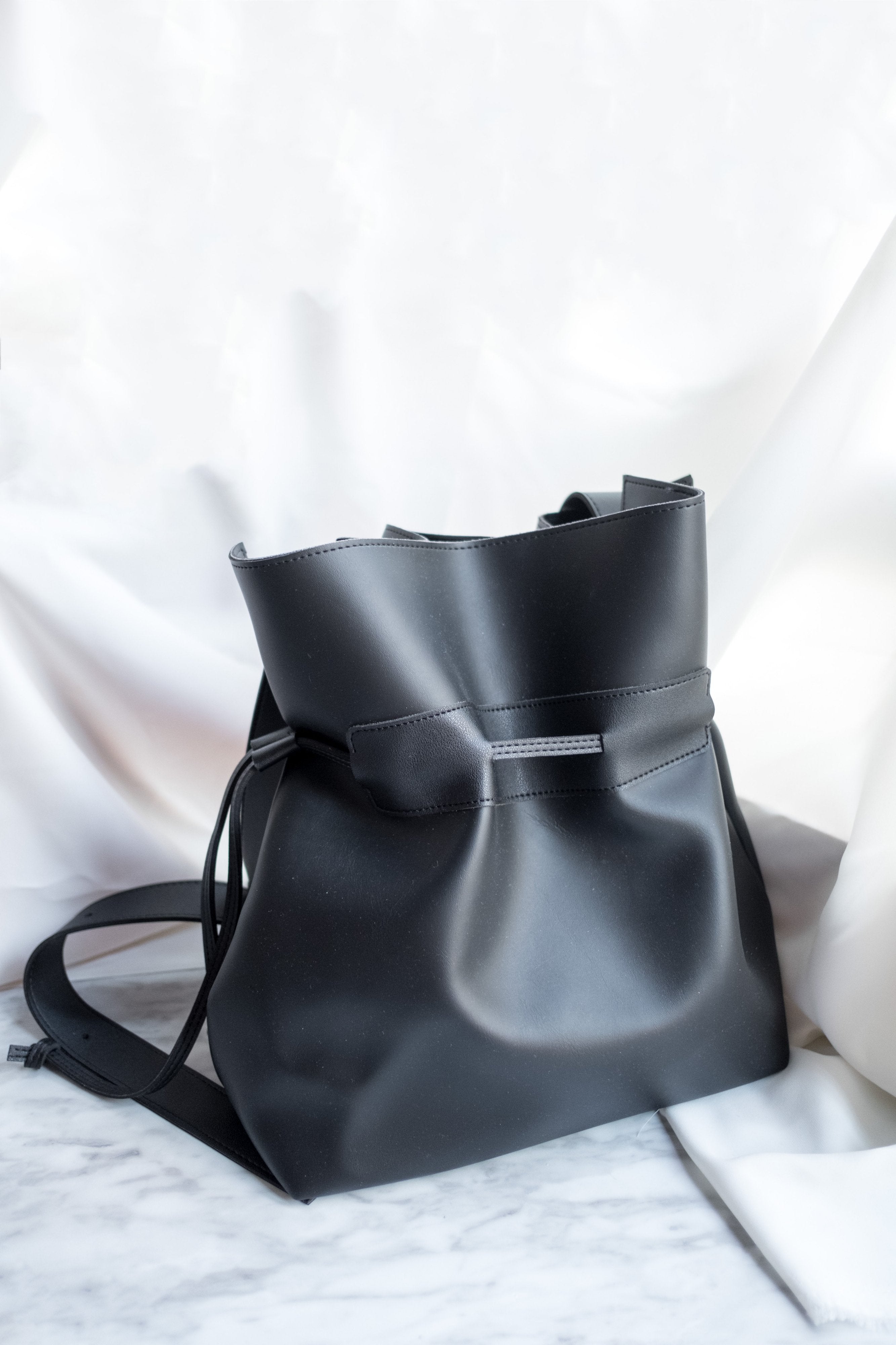 reach love 束口皮感大袋, Bag/ BG8040