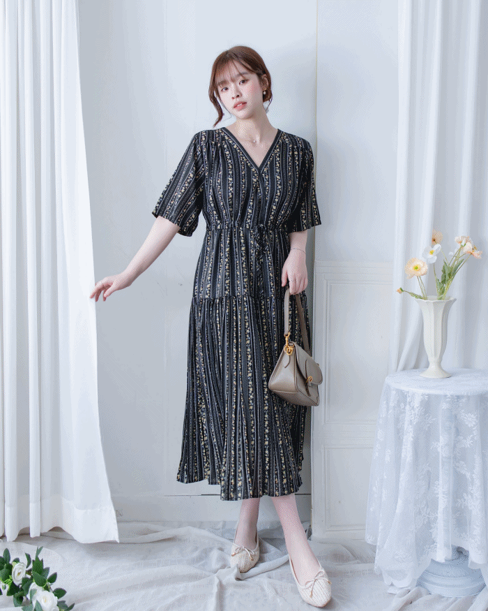 French Patterned Dress
 法式防皺直條紋印花連身裙/ DS1093