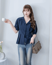 Pleated Waist Blouse 顯白深藍精緻鈕扣翻領修腰上衣/ BU9138