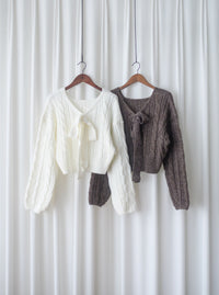 Ribbon Square Knit Top 前後兩穿蝴蝶裝飾針織上衣/ KT8191