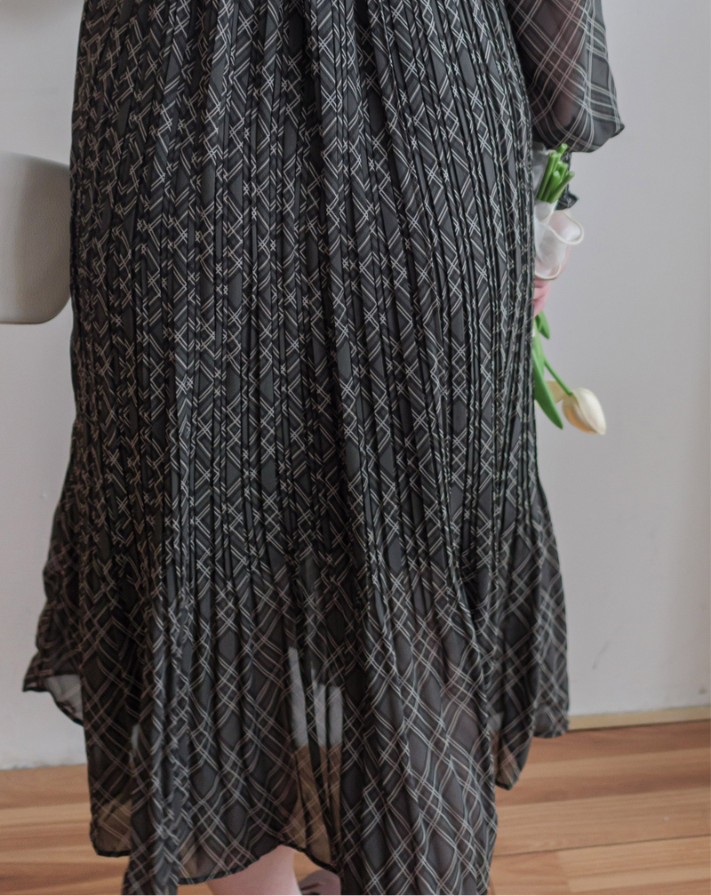 (限定熱賣重開❗) Rhombus Chiffon Dress 菱格雙百褶側束腰顯瘦連身裙/ DS9797 (pre-order 2月13日截單)