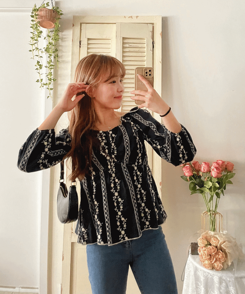 Ethnic  民族繡花修腰傘形上衣, Blouse/ BU8978 (不設訂貨款)