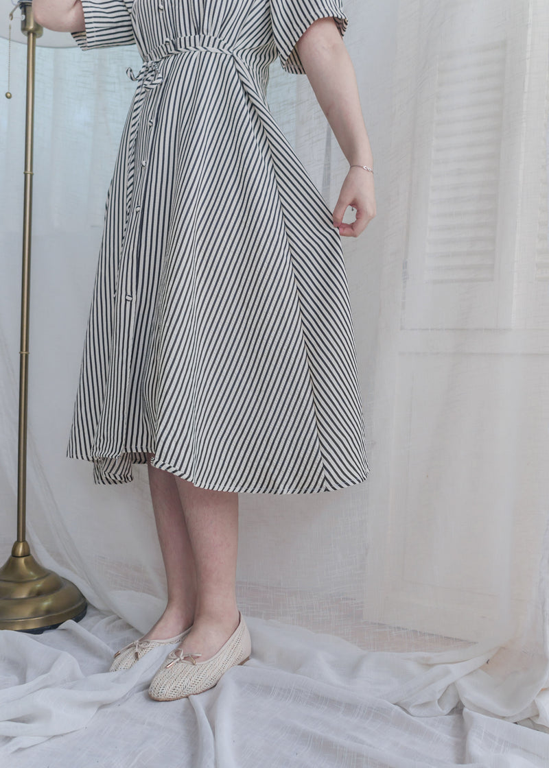 [限量現貨回歸] Stripe Dress 條紋V領連身裙/ DS9931