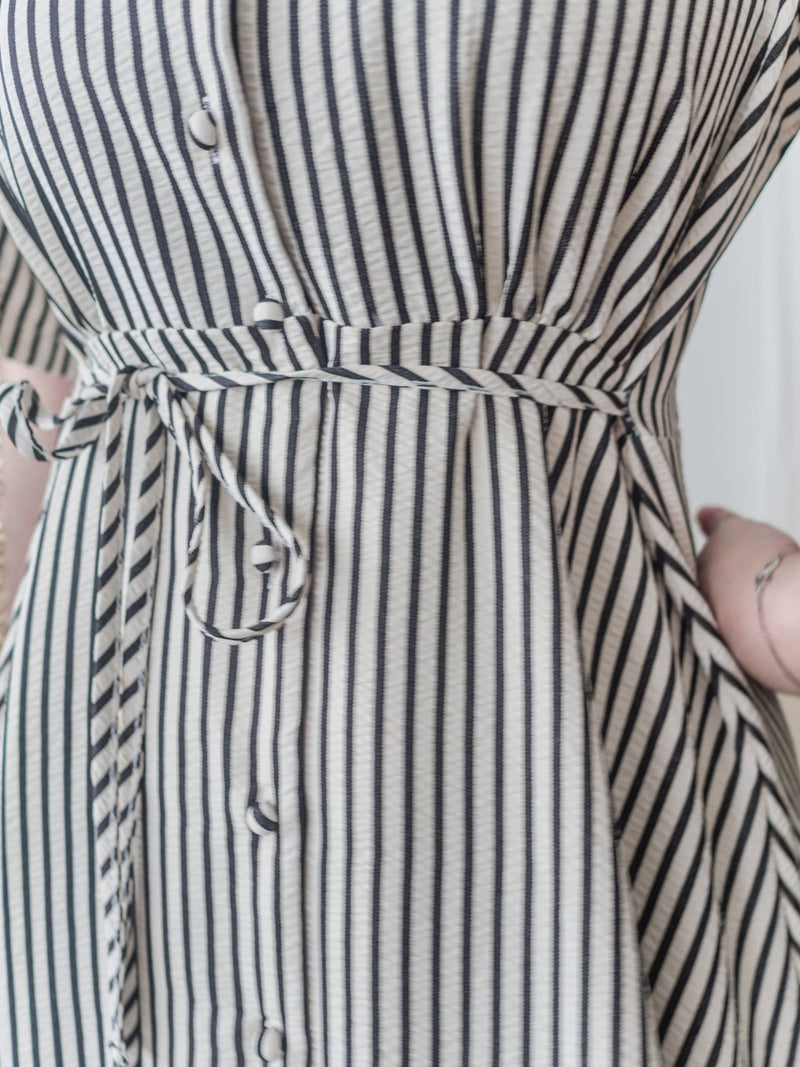 [限量現貨回歸] Stripe Dress 條紋V領連身裙/ DS9931