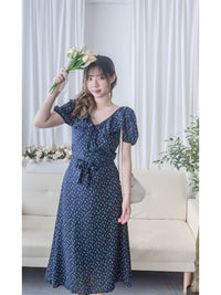 [限量現貨回歸 White］Ruffle Collar Floral Dress  V領荷葉邊碎花顯瘦連身裙/ DS9950