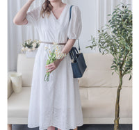 [限量現貨回歸 White］Embriodery Dress V領鏤空刺繡舒適連身裙/ DS9954