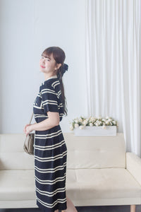 French Knit Dress 法式漫遊針織V領連身裙/ DS9967