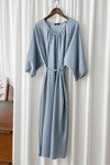 [限量現貨回歸]  Audrey, Dress 淡藍輕優雅Casual入肩線領口連身裙/DS9643