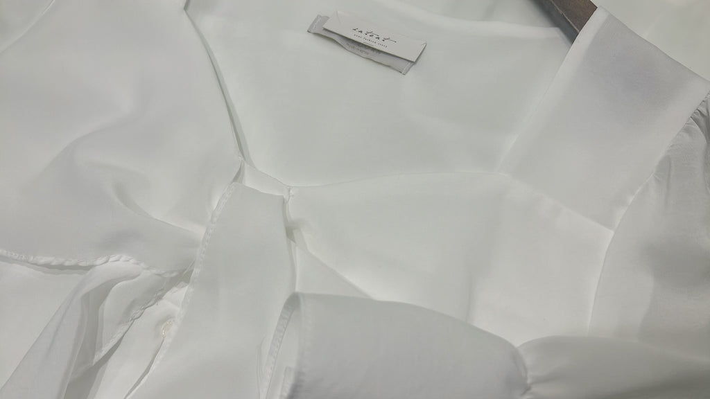 Ribbon 白恤衫蝴蝶領口橡筋手袖, Blouse/ BU9015