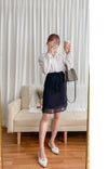 (穿出剪裁) Daisy 立體花車褶V領質感, Blouse/ BU9006