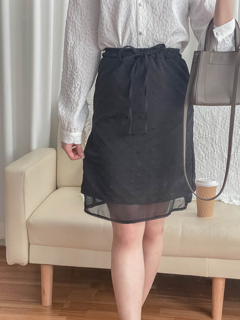 (穿出剪裁) Daisy 立體花車褶V領質感, Blouse/ BU9006