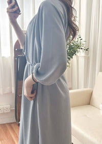 [限量現貨回歸]  Audrey, Dress 淡藍輕優雅Casual入肩線領口連身裙/DS9643