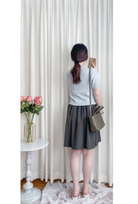 （超百搭顯瘦單品！) Flair, Skirt 長度剛好顯幼腰間皺皺修肚膝上裙/ SK8841