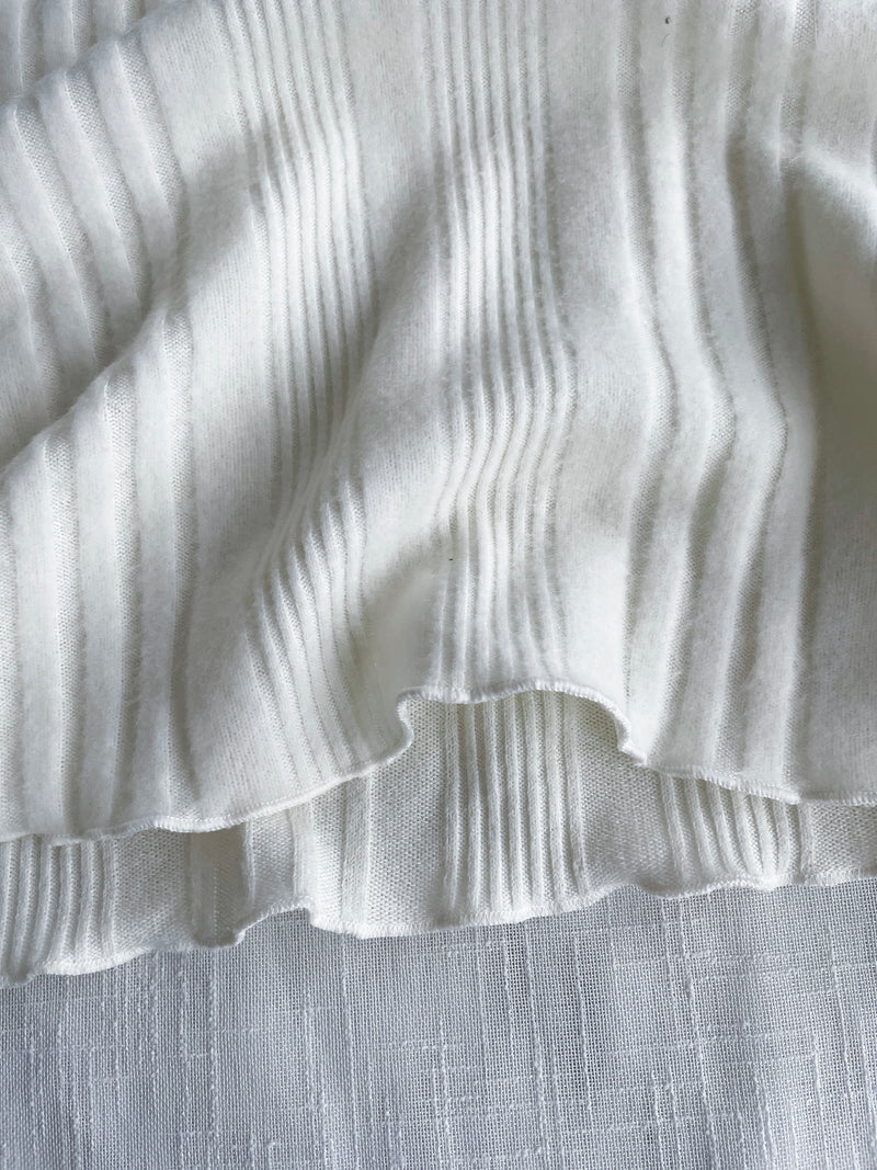 【intent X Korea label】Stripe Collar Top 不貼口木耳邊小高領直紋合身上衣/ TP9101