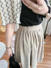 （超百搭顯瘦單品！) Flair, Skirt 長度剛好顯幼腰間皺皺修肚膝上裙/ SK8841