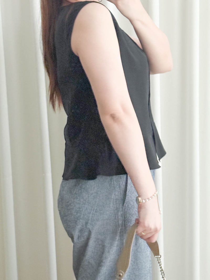 Sleeveless Square Neck Chiffon Top 方領無袖細荷葉衣尾雪紡上衣/ BU9113