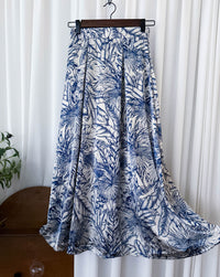 Champagne Floral Skirt 藍色線條花香檳質感面料傘裙/ SK8861 (pre-order 5月28截單)