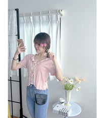 Onni, Blouse 韓系設計感翻領荷葉邊上衣/ BU9054 （cream soldout)