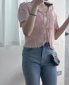 Onni, Blouse 韓系設計感翻領荷葉邊上衣/ BU9054 （cream soldout)