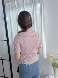 Onni, Blouse 韓系設計感翻領荷葉邊上衣/ BU9054 （cream soldout)