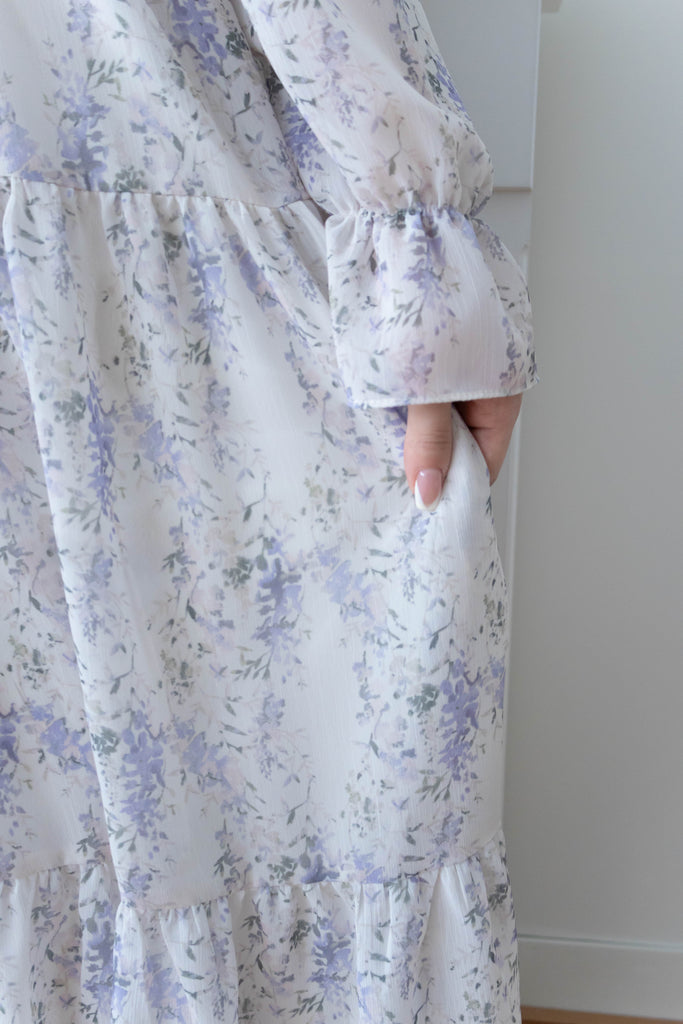 （Luxury 高質花裙! ) Lavender 薰衣草印花V領飄逸層次連身裙, Dress/ DS9446