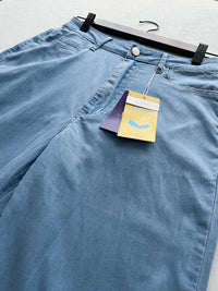 （全彈性 超超超輕～）LightBlue Jeans 全彈性闊直腳顯瘦百搭牛仔褲/ PT8434