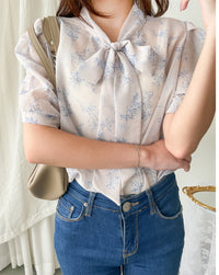 （浪漫氣質款) Blossom Blouse 淡粉色青瓷花線條上衣/ BU9061