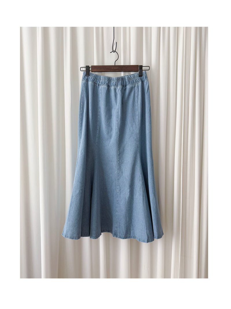 Denim Skirt 牛仔色顯瘦修飾線不貼魚尾裙/ SK8879
