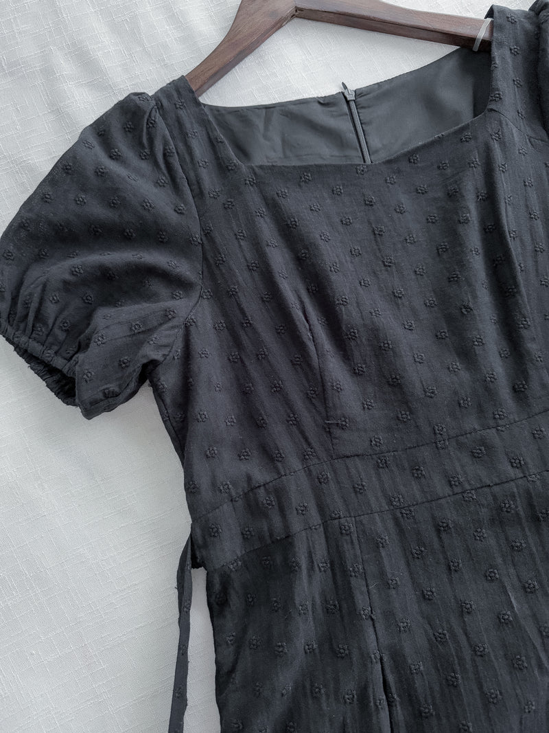 Black Garden Dress 黑色方領立體小花連身裙/ DS9879