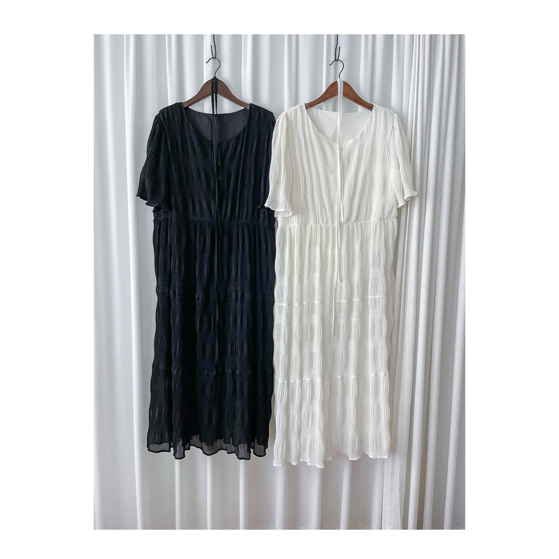 Patterned Lace Dress 格紋通花感修腰連身裙/ DS9861