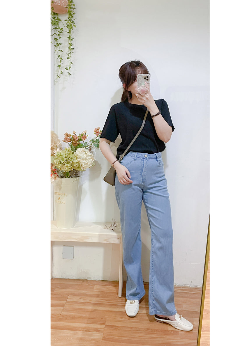 !黑色𝕃𝕚𝕞𝕚𝕥𝕖𝕕 ℝ𝕖𝕤𝕥𝕠𝕔𝕜！(百搭TOP）Wave, Top 防皺彈性暗格紋木耳邊合身上衣/ TP9058