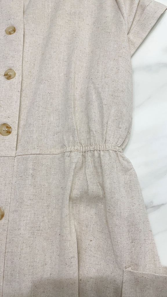 （下排裝飾鈕扣) Linen 麻棉方領口袋側橡筋裙尾開叉, Dress/ DS9490