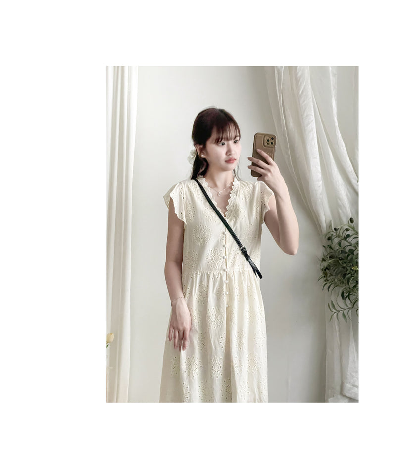 Ivory Sunflower Dress 通花荷葉手袖花邊連身裙/ DS9870