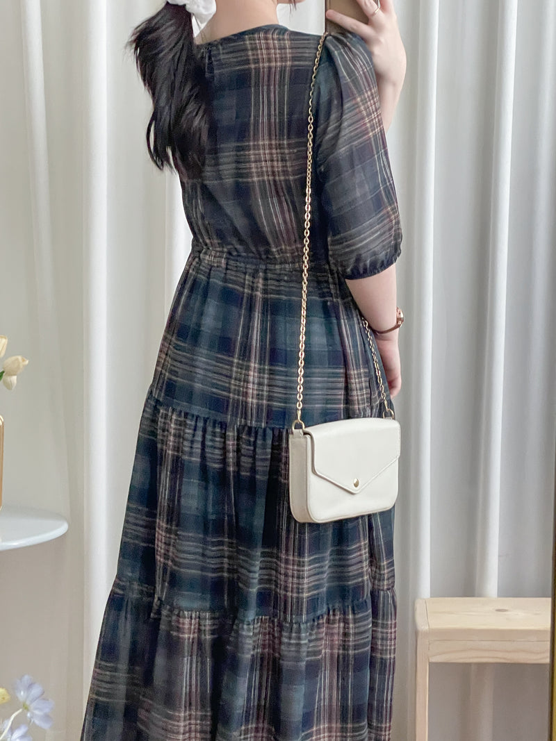 （短袖版) Check Dress 輕優雅雪紡格子傘裙擺連身裙/ DS9868