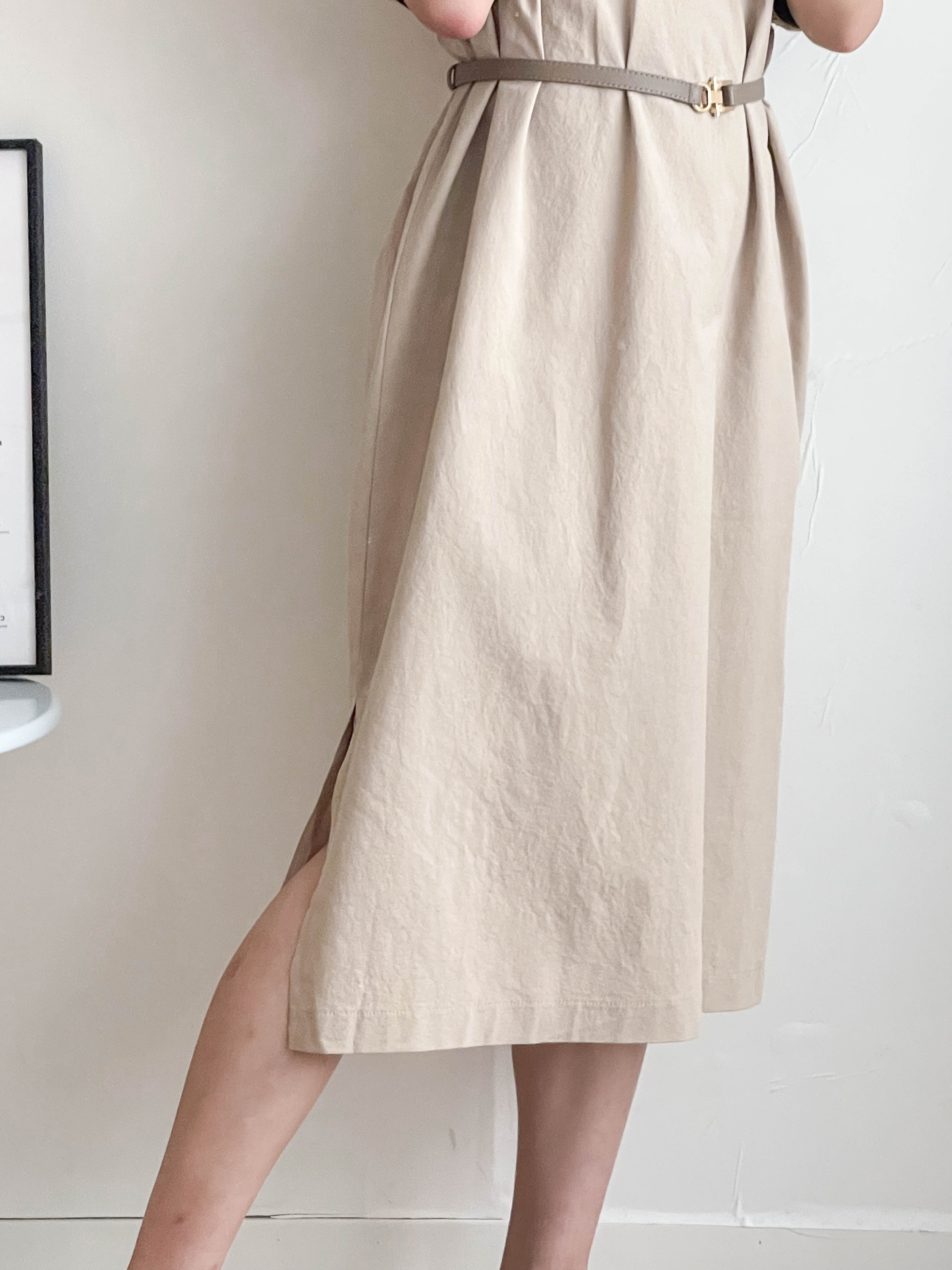 Linen 方領圍邊裝飾左右開叉連身裙, Dress/ DS9520 (beige sold out)