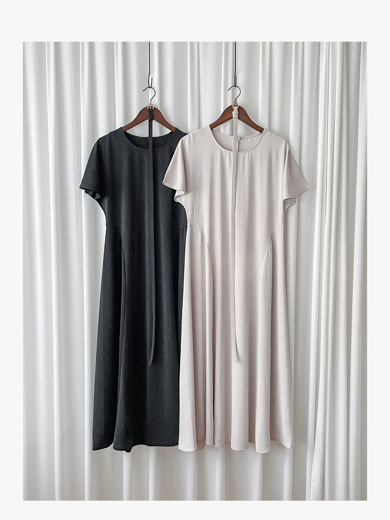 Belt Dress 無肩線傘袖金釦腰帶連身裙/ DS9883