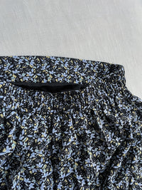 Leaf Floral Skirt 前褶後橡筋葉形印花傘半裙/ SK8881 (black sold out)