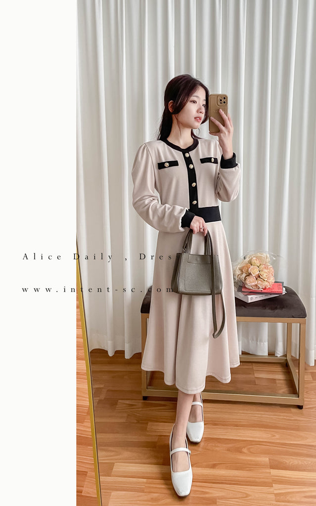 Alice Daily 愛麗絲全彈性金鈕扣顯瘦小香風連身裙, Dress/ DS9390