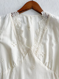 Daisy Lace Dress 夏日鑲空通花連裡布連身裙/ DS9914