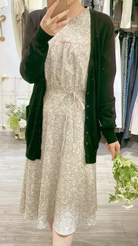 Branches 飄逸雪紡細荷葉領口自然層次花枝, dress/ DS8800