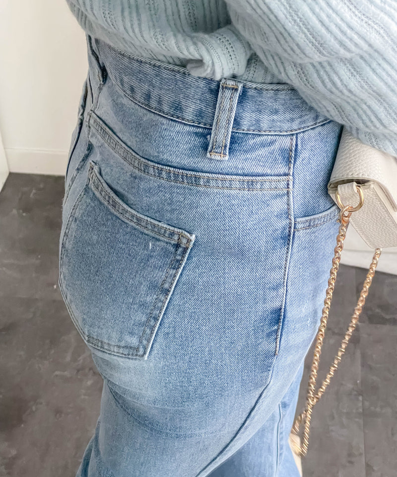 《 顯長腿超高腰款 》高腰微彈顯長腿喇叭牛仔褲, Jeans/ PT8405 (pre-order m)