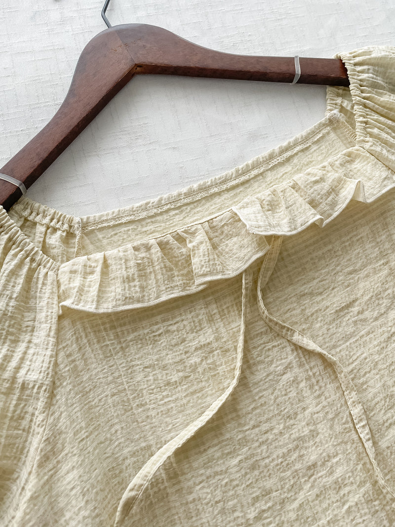 Collar blouse 小特別設計領口上衣/ BU9106