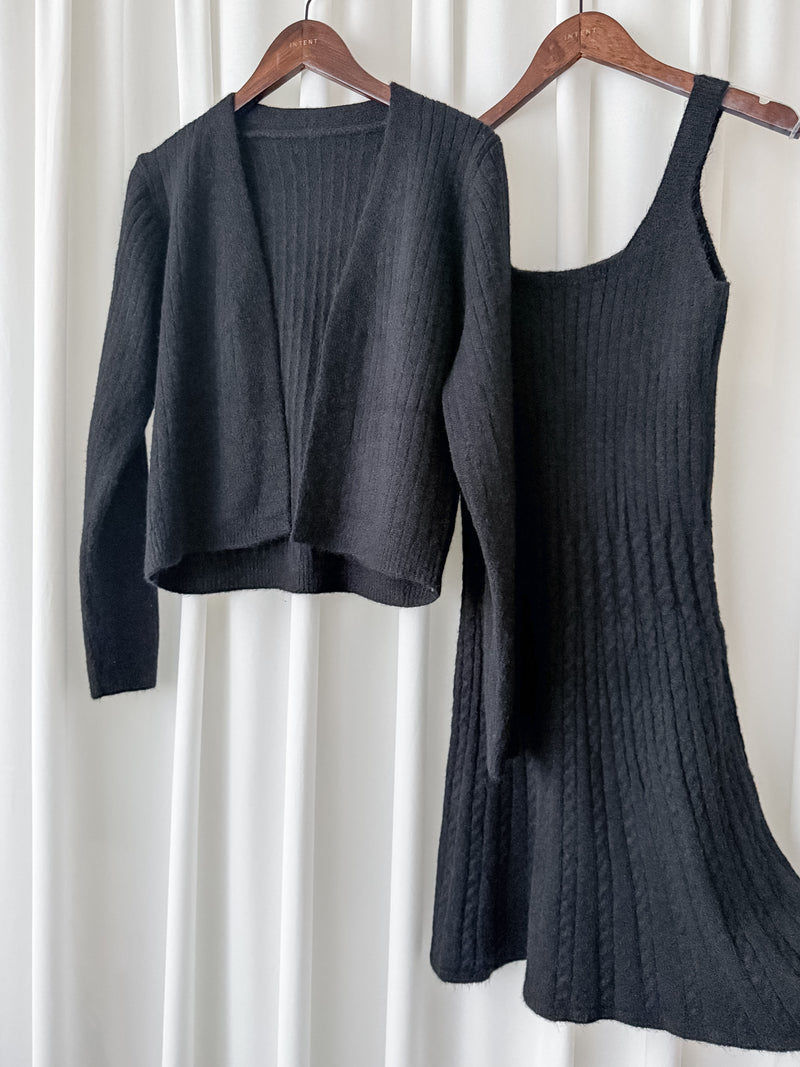 Cable Knitting Set 兩種麻花質感細節方領顯瘦套裝/ SE8093  (pre-order 11月24截單)